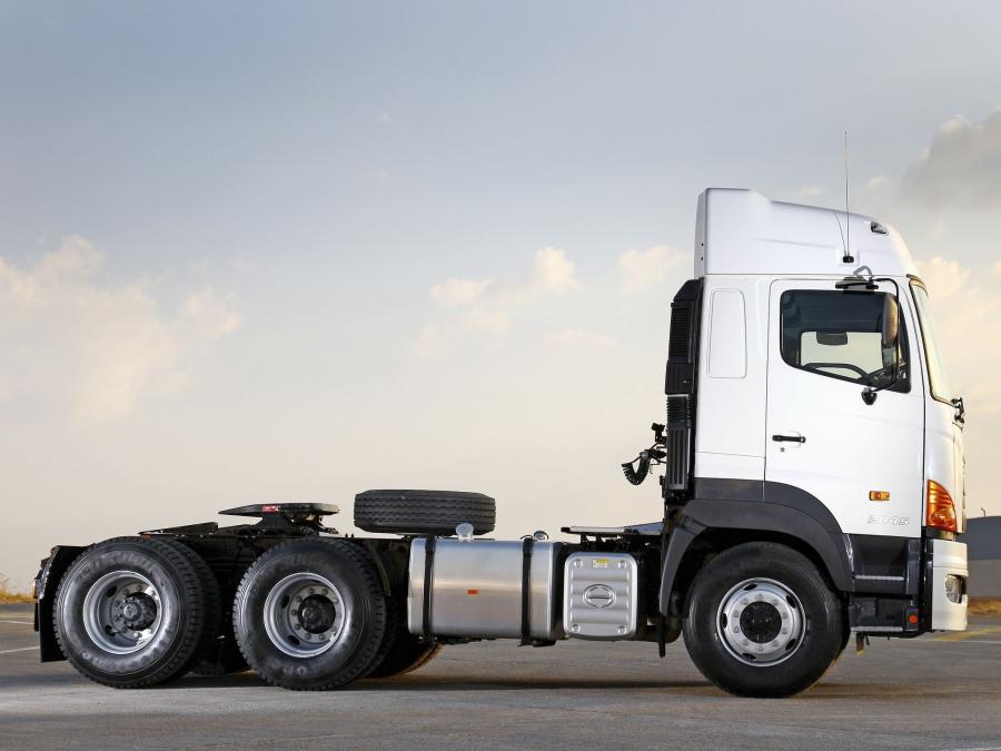  Hino 700 2845 Tractor 2009 года  (фото 4 из 4)